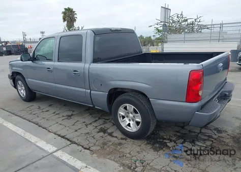 2005 Chevrolet Silverado 1500 Ls z USA, uszkodzony, nr VIN 2GCEC13T051304238